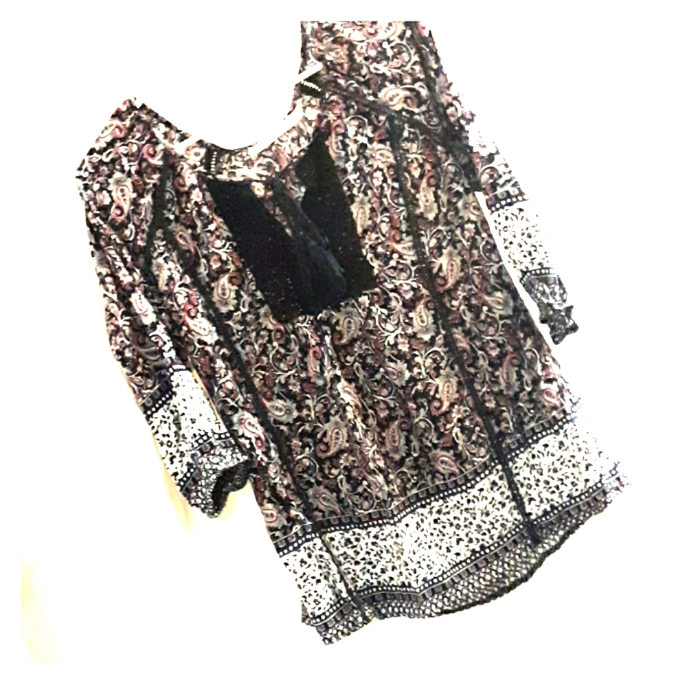 Solitaire Stylish womans blouse Size M